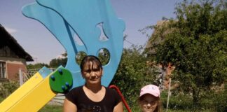 Жителі маленького села на Тернопільщині кілька років добивалися будівництва дитячого майданчика
