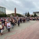 У Франківську тривають масові протести проти «червоної» зони (ФОТО)