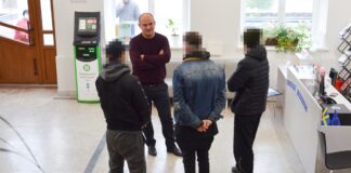 Сім днів мити туалет – так поліцейські покарали порушників з Тернопільщини