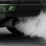 У Тернополі 40-річний чоловік сильно отруївся вихлопними газами автівки