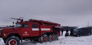 Майже 90 населених пунктів Тернопільщини опинилися у сніговій блокаді