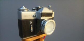 Тернополянин перетворює старі фотоапарати на світильники