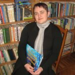 Талановита журналістка із Житомира отримала права тракториста і навчилася збирати меблі