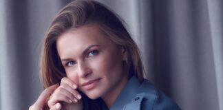 Тернополянка 12 років фотографує блискавки