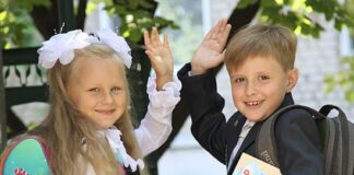 Сьогодні у Тернопільській громаді сіли за парти понад три тисячі першокласників