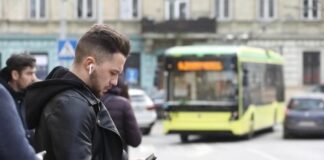 Перший тиждень роботи нової безготівкової системи оплати за проїзд «Єдиний квиток»: проблеми та шляхи їх вирішення
