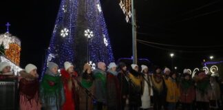 У Настасові коло Тернополя «Зимова казка» продовжує зачаровувати гостей