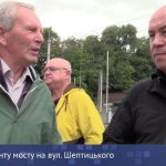 Тернопіль допомагає армії, але й не забуває про своїх містян: продовжуються поточні ремонти доріг, дворів, будівництво колектора