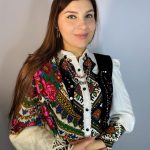 Ірина Гонташ носить одяг, перешитий з бабусиних і прабабусиних подушок