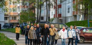 У Тернополі продовжують активно ремонтувати дороги та двори