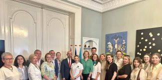 Майже 25 тисяч неповнолітніх українців навчаються в Нідерландах