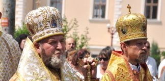 Василій Семенюк зрікся уряду