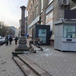 У центрі Тернополя розбили великий ліхтар