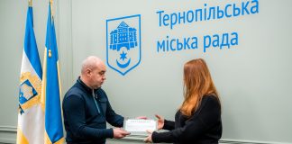 Двокімнатну квартиру від Тернополя передали родині, що втратила дім через ворожий дрон: Сергій Надал