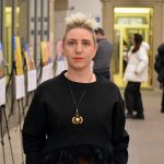 Виставка картин про людей, які просили пробачення у котів і відпускали корів