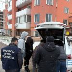 Тернополянин хотів передати дружині 17 тисяч доларів і тепер має клопоти