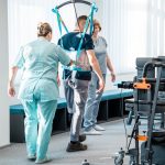 Тернопіль надає одноразову грошову допомогу захисникам на реабілітацію та закупівлю спорядження