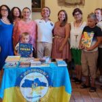 Які українські книжки люди читають в бібліотеці в Італії