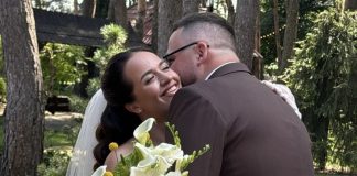 На Тернопільщині наречена і дружки здивували гостей своїм танцем