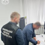Депутат селищної ради з Тернопільщини отримав від військовозобов’язаного 8 500 доларів