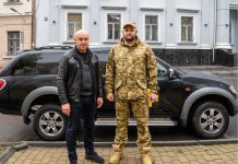 Тернопіль для ЗСУ: новий позашляховик для 35-го стрілецького батальйону