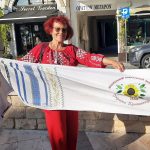 Мандрівна журналістка з Тернополя доторкнулася до українського рушника аж на Кіпрі