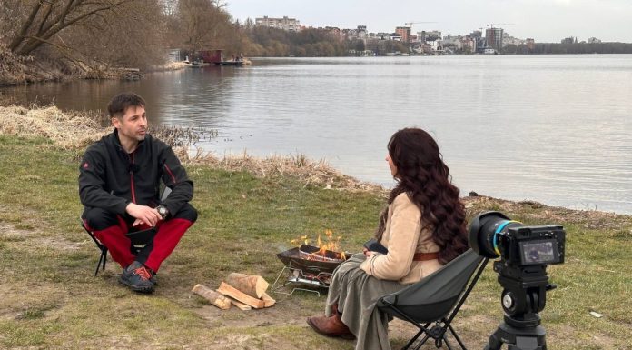 «Це надто чесно»: викладач з Чорткова про своє серце і листи до батька