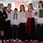 Борщ і дефіле у вишиванках: як українці «запалювали» у португальській столиці
