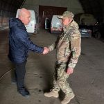 Сергій Надал на фронті напередодні Великодня вручив відзнаки воїнам 105 бригади ТрО