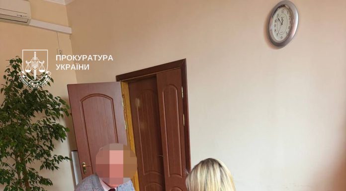 На Тернопільщині викрили зловживання директора коледжу на 2,5 млн гривень