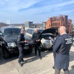 На Тернопільщині викрили “волонтера”, який ввіз автівки під виглядом допомоги для ЗСУ