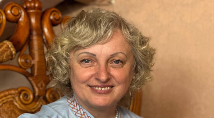 Письменниця Наталка Галицька відкупила батьківську садибу на Теребовлянщині через 15 років розлуки