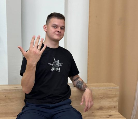 «Своє не піде»,- воїн Артем Гумен про кохання, парфуми дружини і стрілецький драйв