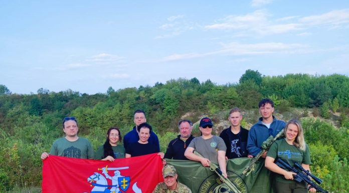 У Тернополі спортивно-стрілецький клуб «4.5.0» зустрів волонтерів із Литви