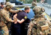 У Тернополі СБУ затримала посадовця митниці, який заробляв на ухилянтській схемі