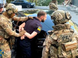 У Тернополі СБУ затримала посадовця митниці, який заробляв на ухилянтській схемі